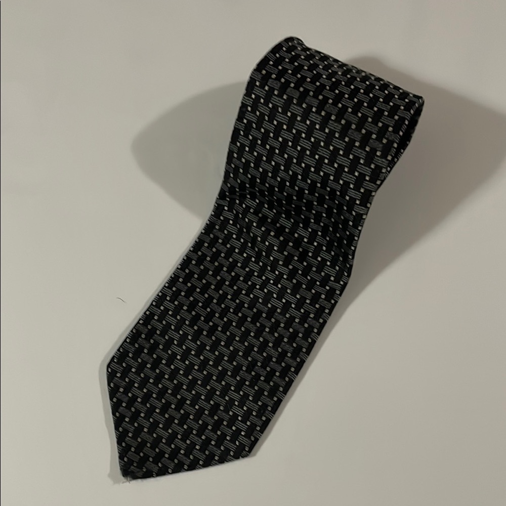 Daniel Cremieux Black and Silver Patterned Tie 100% Silk Hand Made In France